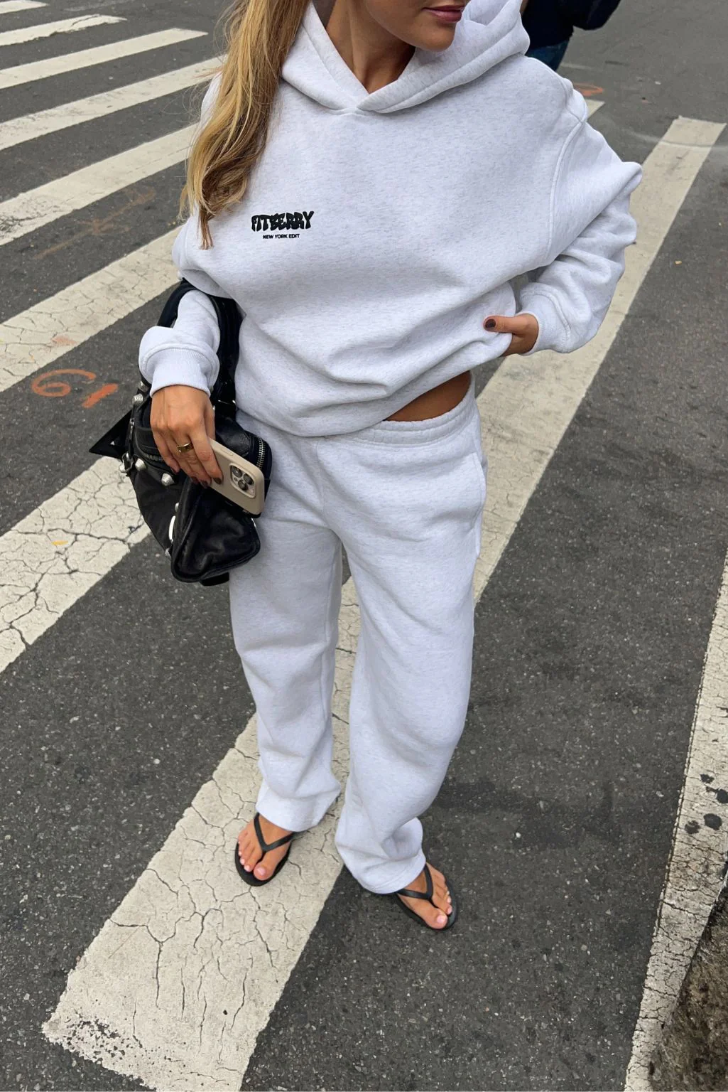 NEW YORK EDIT OVERSIZED HOODIE - Image 14