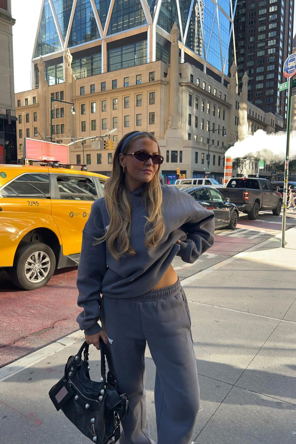 NEW YORK EDIT OVERSIZED HOODIE - Image 14