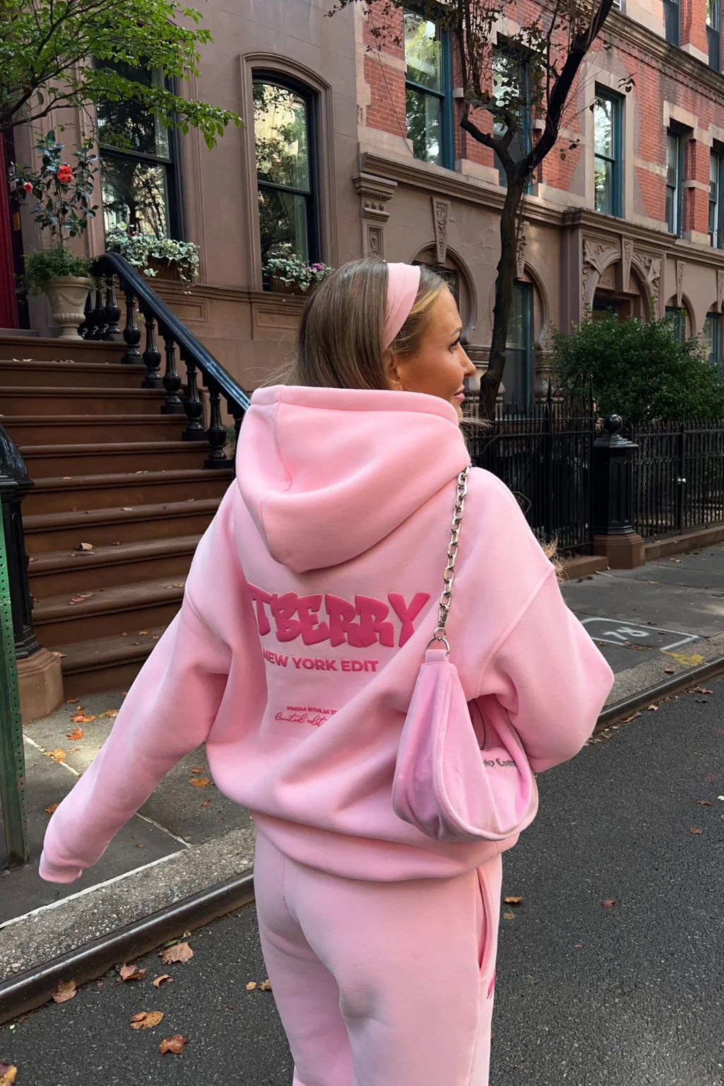 NEW YORK EDIT OVERSIZED HOODIE - Image 11