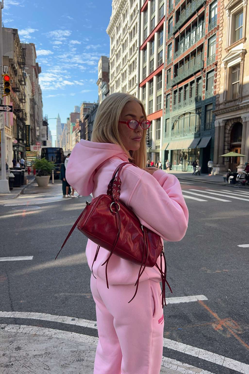 NEW YORK EDIT OVERSIZED HOODIE - Image 12