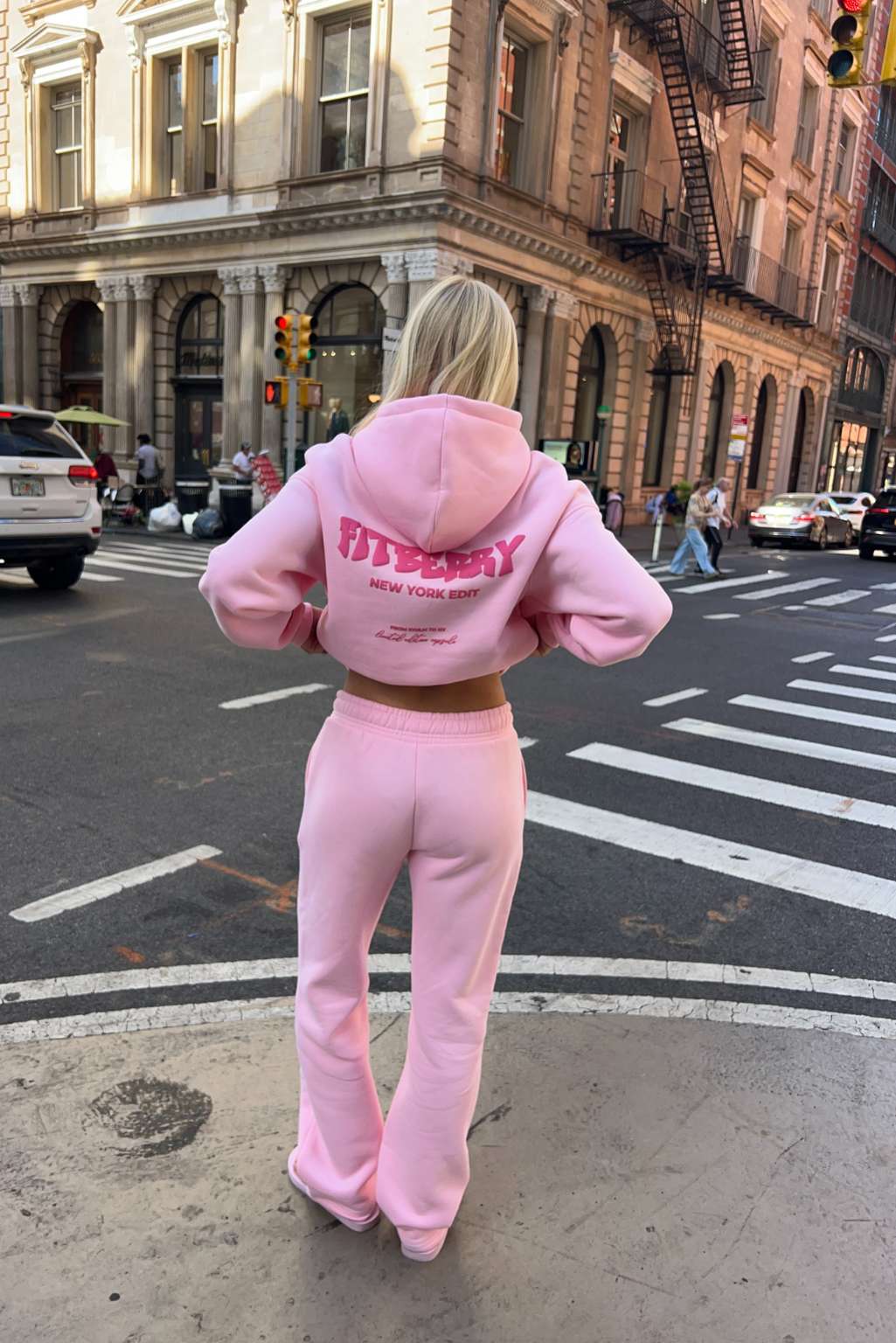 NEW YORK EDIT OVERSIZED HOODIE - Image 13