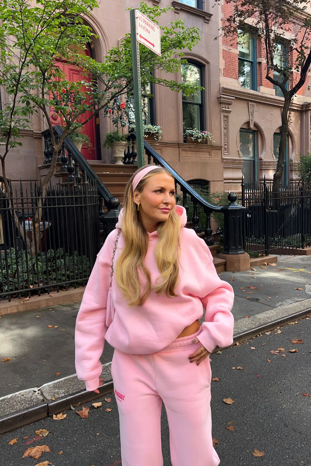 NEW YORK EDIT OVERSIZED HOODIE - Image 14