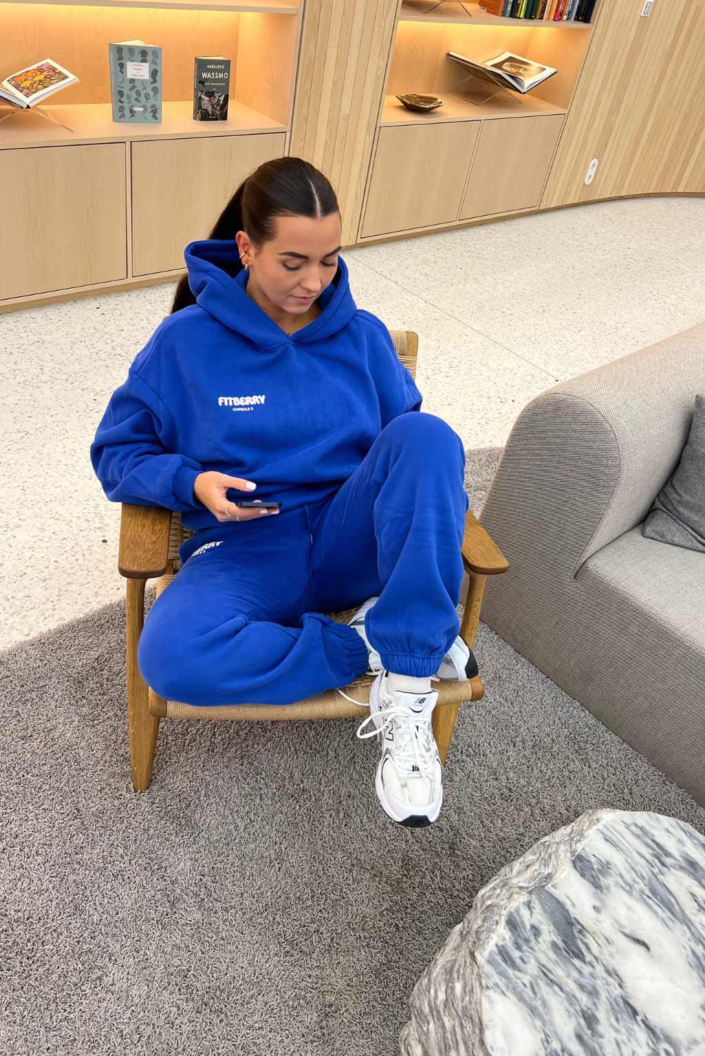 HEALTH CLUB OVERSIZED HOODIE - Image 4