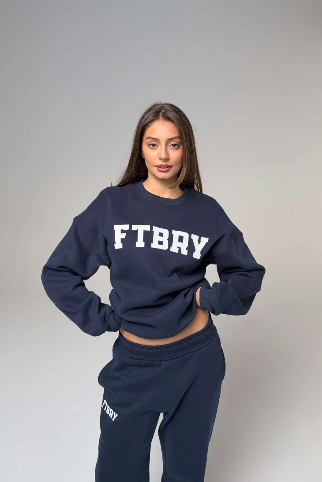 SPORT & LEISURE OVERSIZED CREWNECK - Image 13