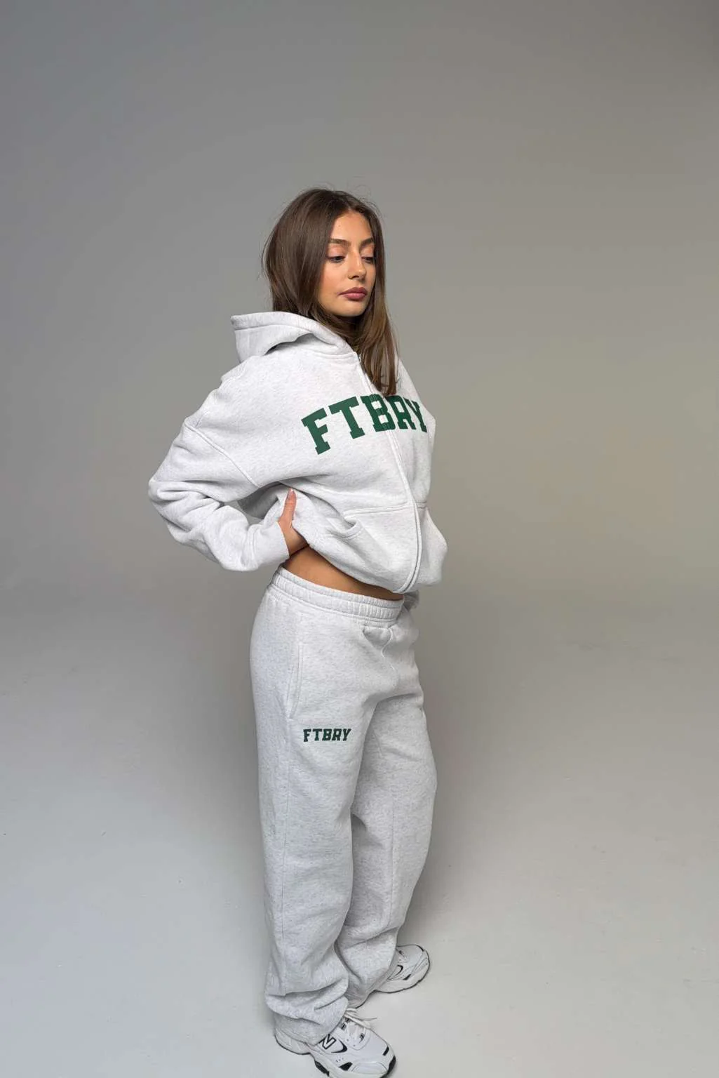 SPORT & LEISURE OVERSIZED ZIP HOODIE - Image 10