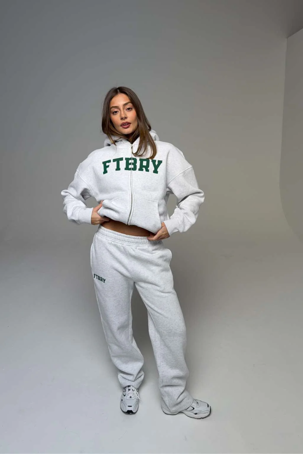 SPORT & LEISURE OVERSIZED ZIP HOODIE - Image 3