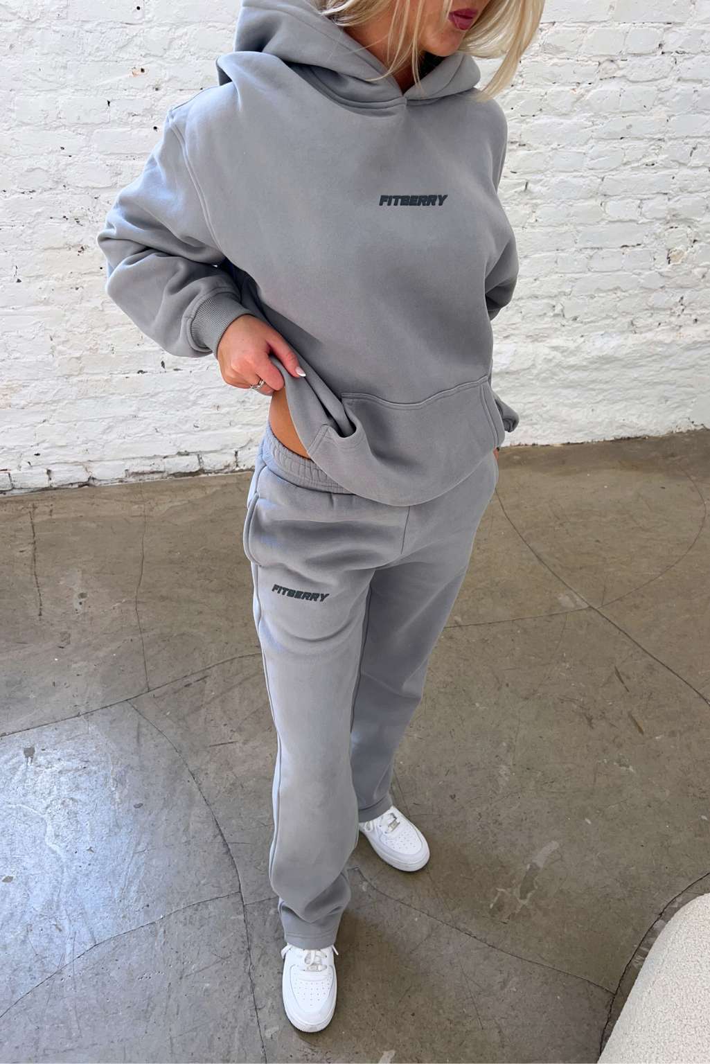 SPORTS CLUB STRAIGHT LEG JOGGERS - Image 5