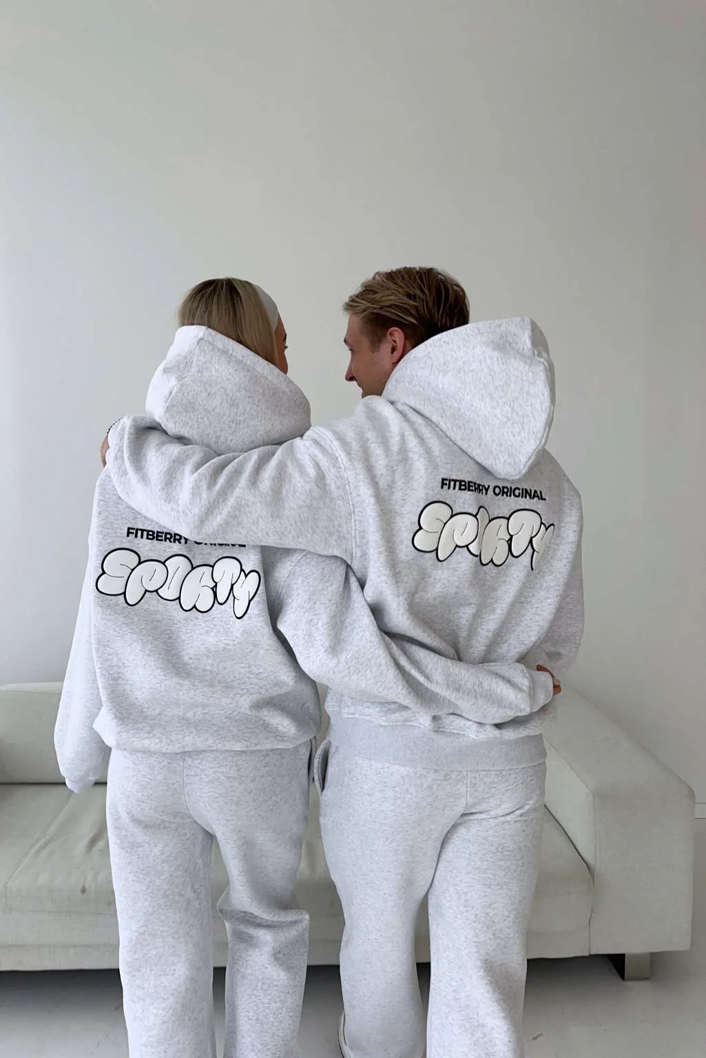 SPORTY OVERSIZED HOODIE - Image 8