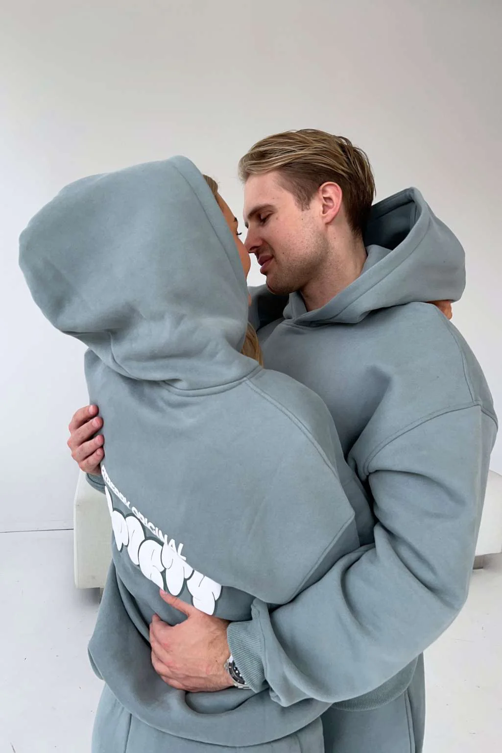 SPORTY OVERSIZED HOODIE - Image 5