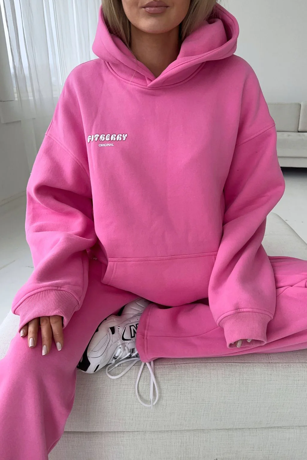 SPORTY OVERSIZED HOODIE - Image 9