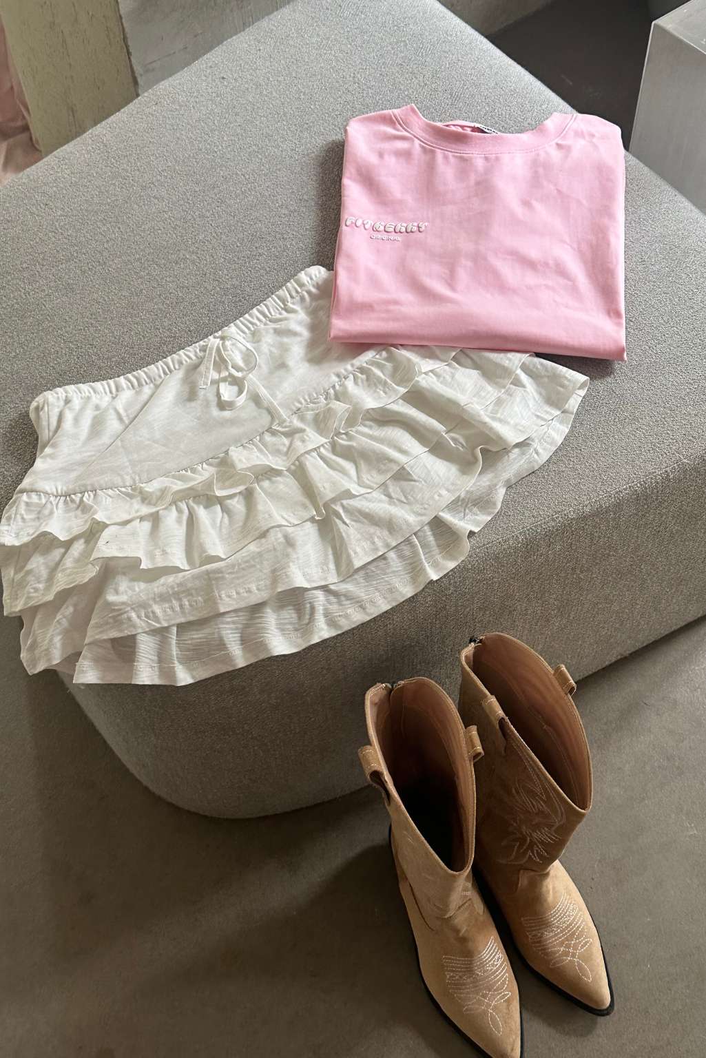 SPORTY OVERSIZED TEE - Image 7