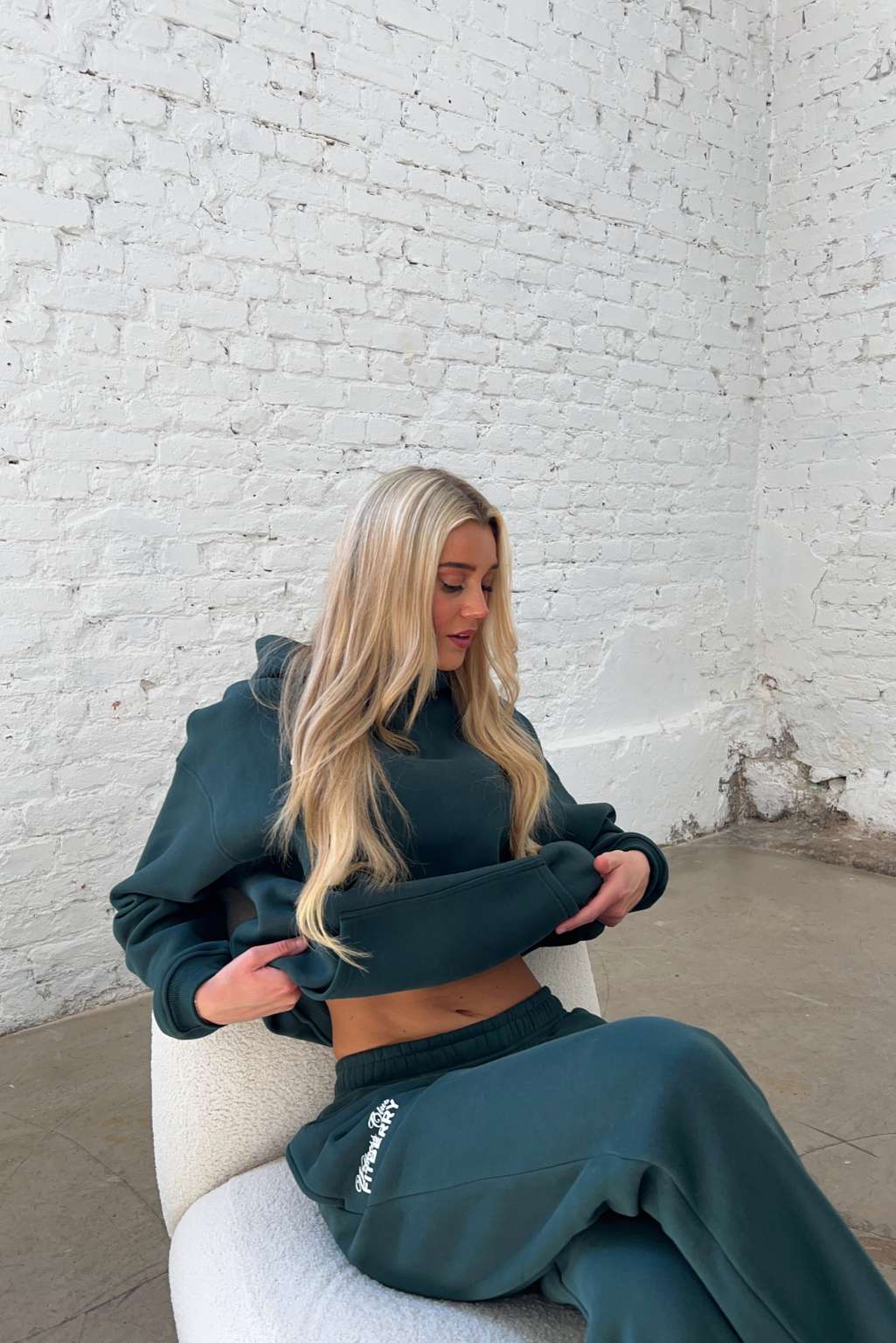 WELLNESS CLUB OVERSIZED HOODIE - Image 4