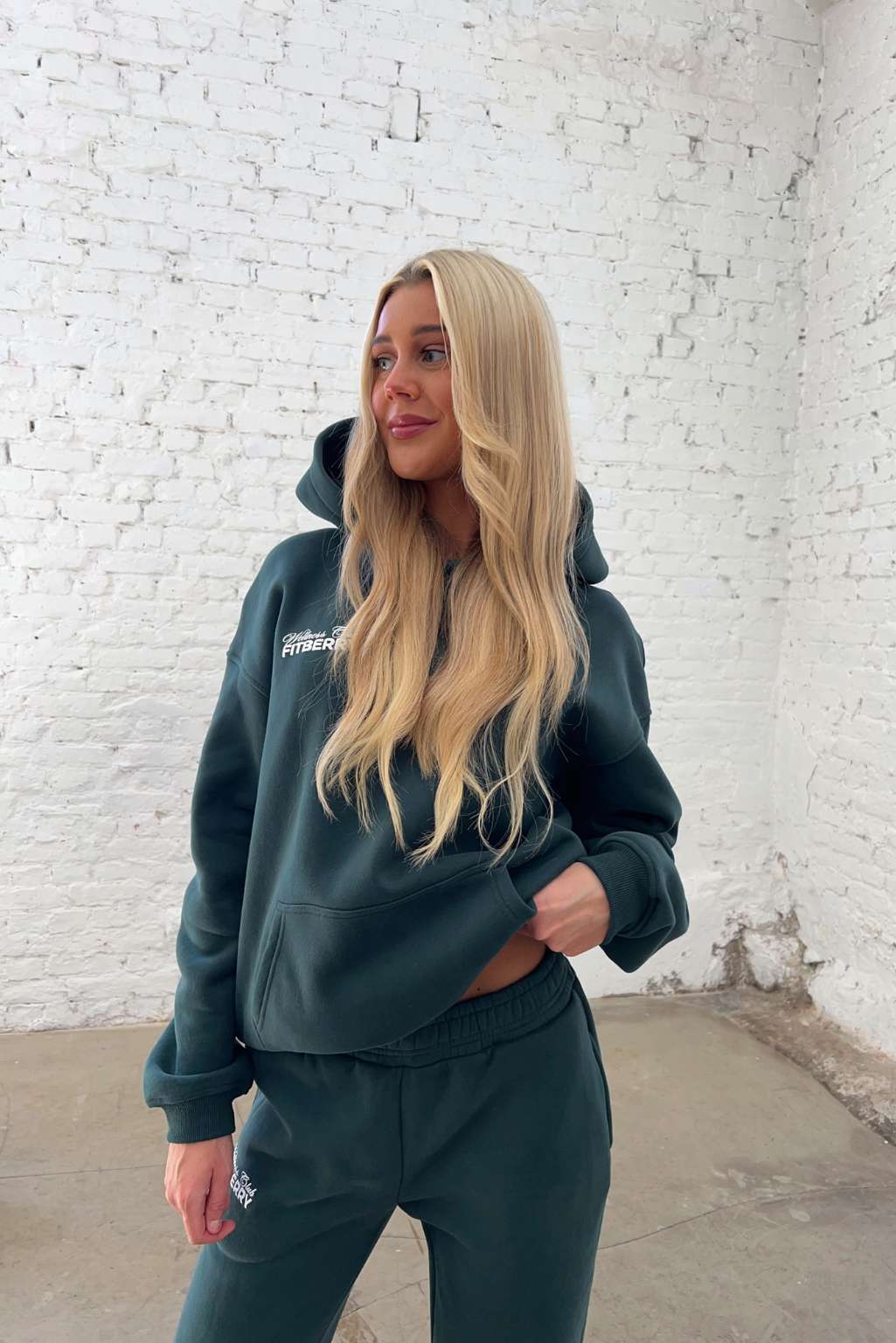 WELLNESS CLUB OVERSIZED HOODIE - Image 8